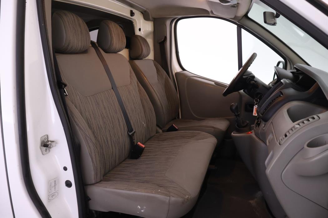 NISSAN Primastar 2011