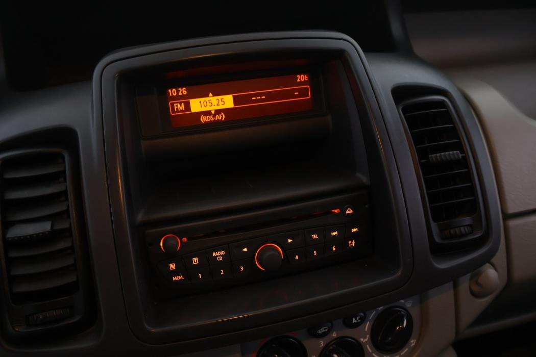 NISSAN Primastar 2011