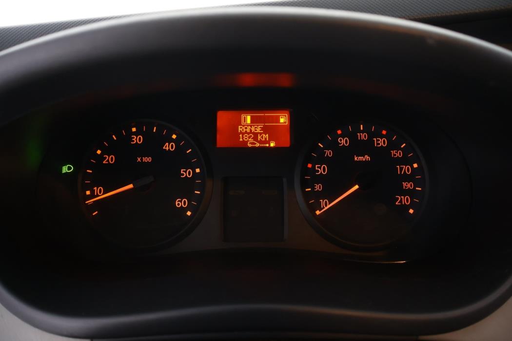 NISSAN Primastar 2011