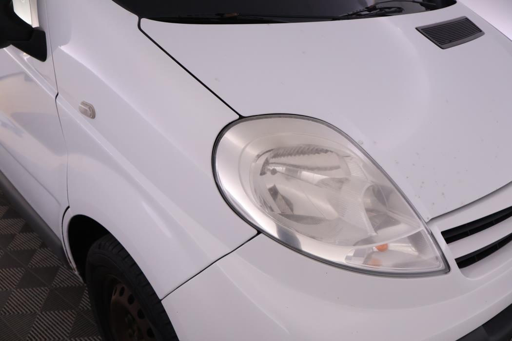NISSAN Primastar 2011