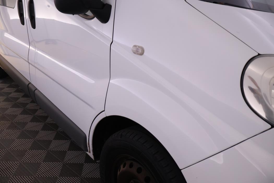 NISSAN Primastar 2011