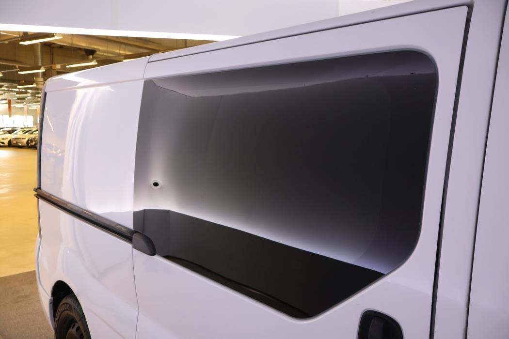 NISSAN Primastar 2011