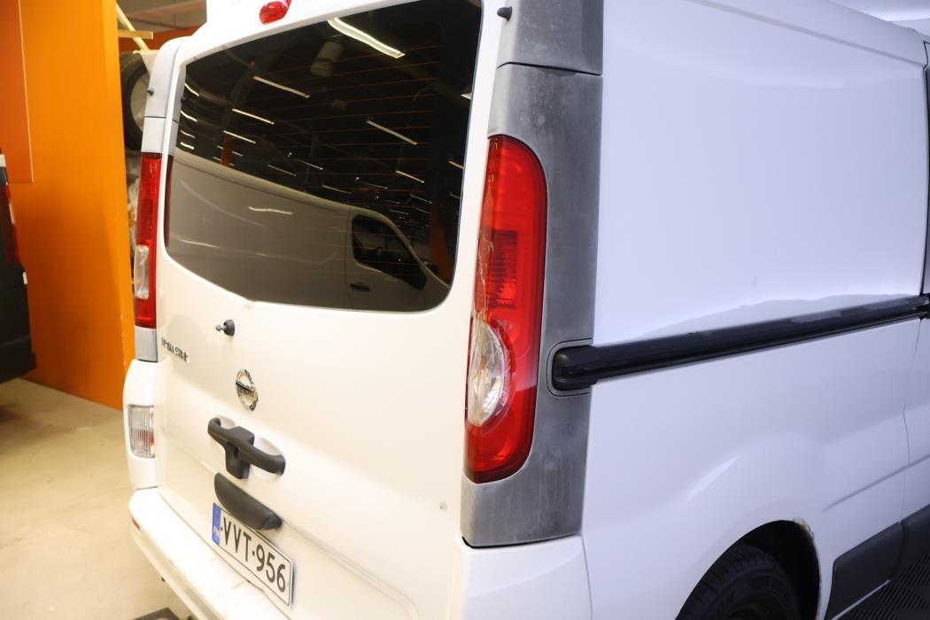 NISSAN Primastar 2011