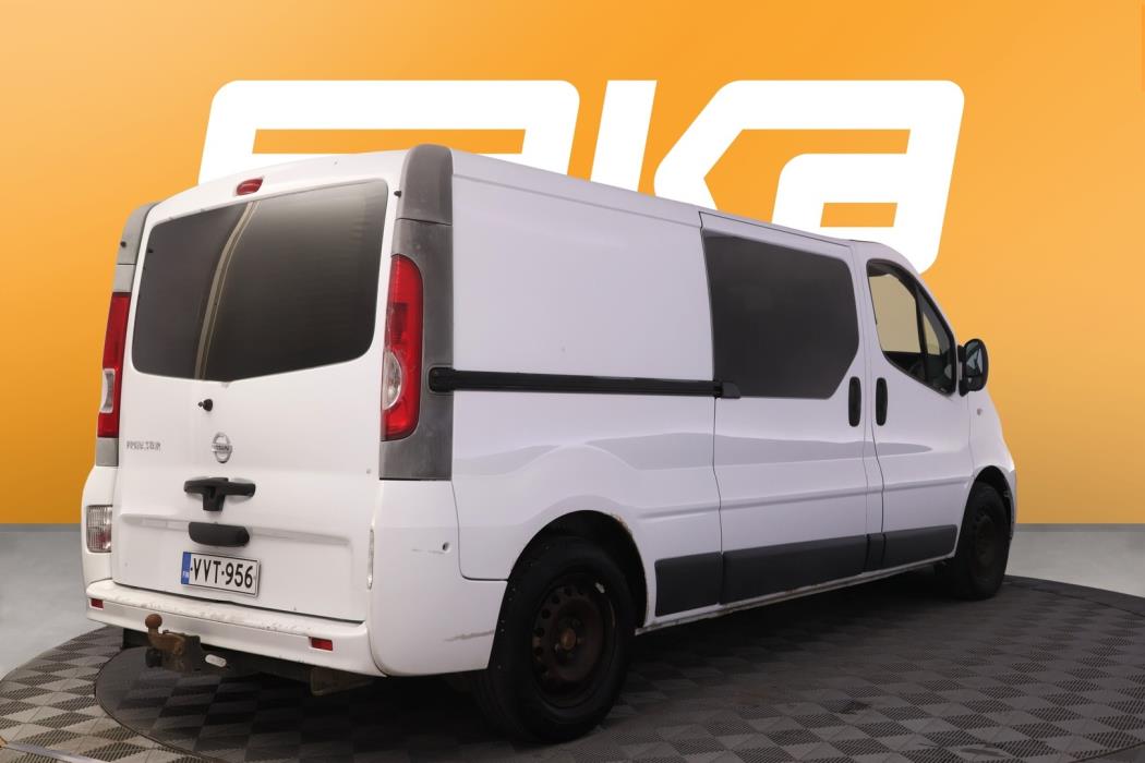 NISSAN Primastar 2011