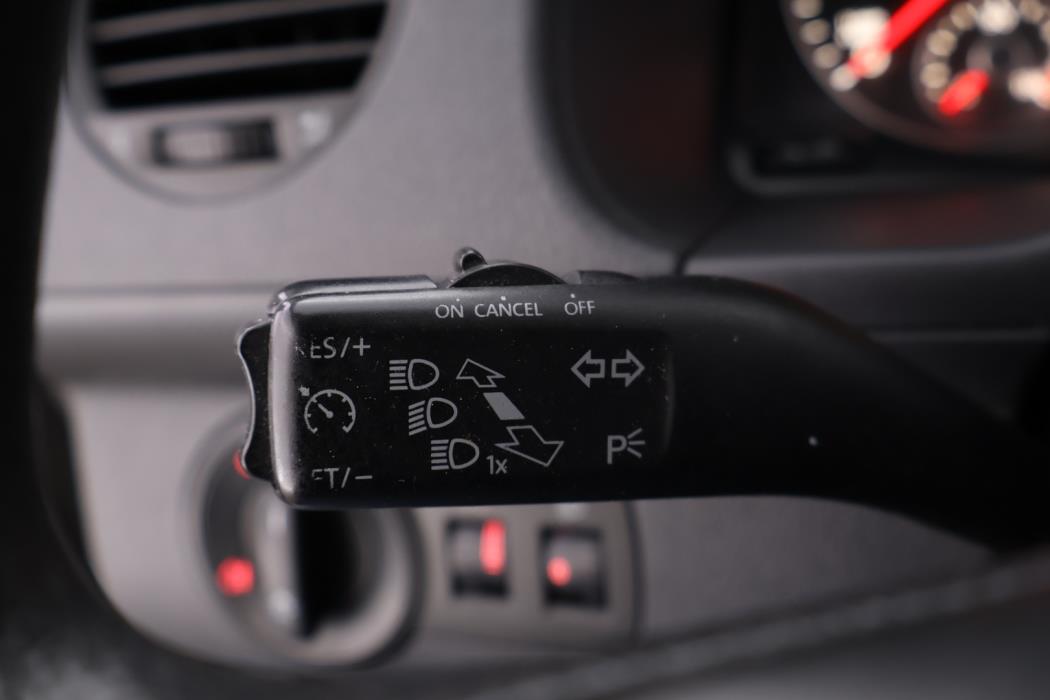 VOLKSWAGEN Caddy 2014