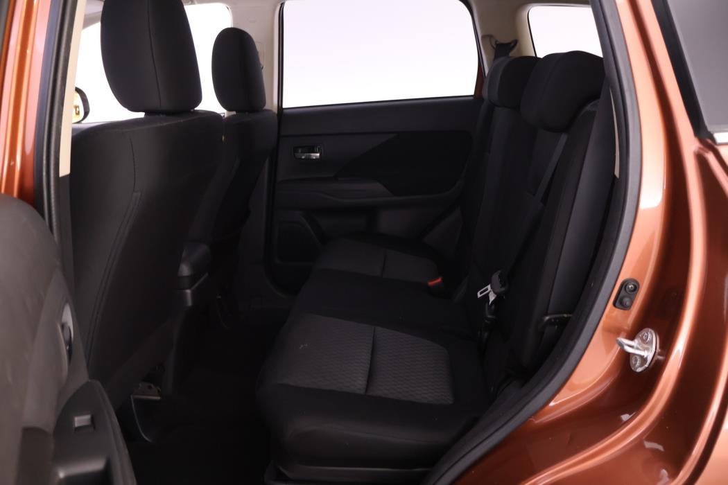 MITSUBISHI Outlander 2014