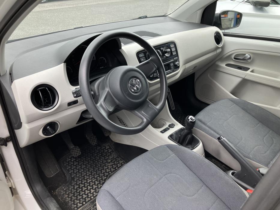 VOLKSWAGEN up! 2016