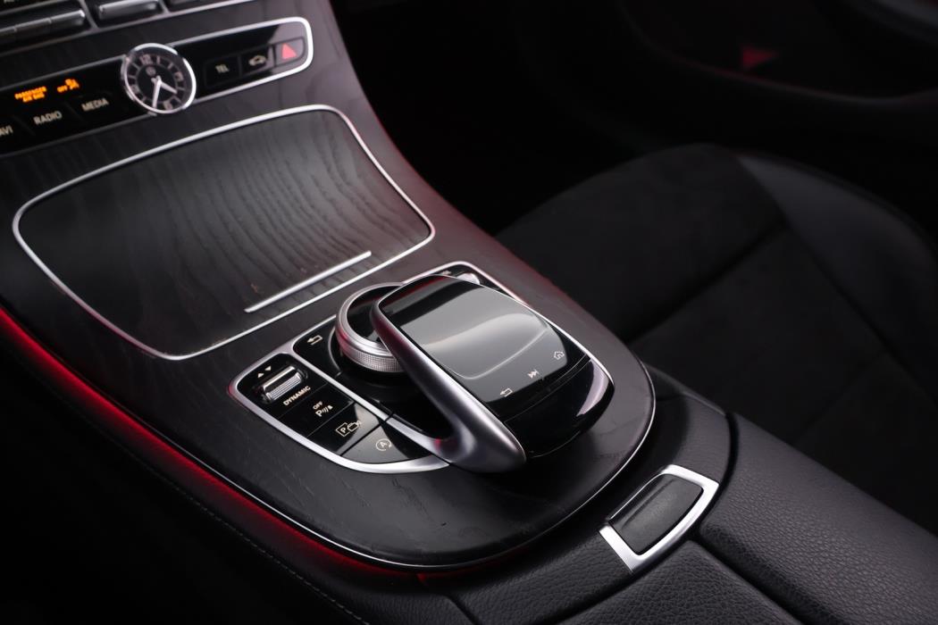MERCEDES-BENZ E 2017