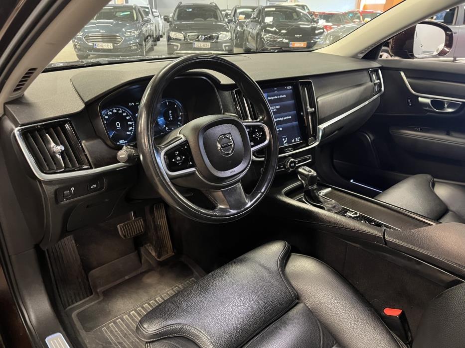 VOLVO V90 Cross Country 2017