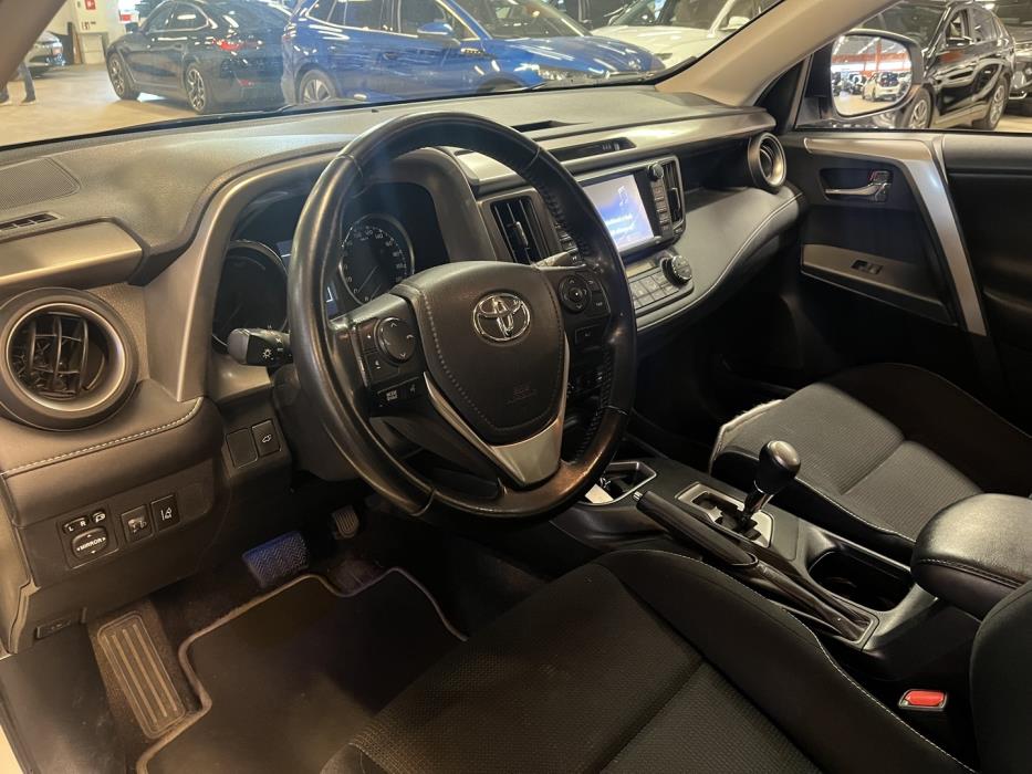 TOYOTA RAV4 2017