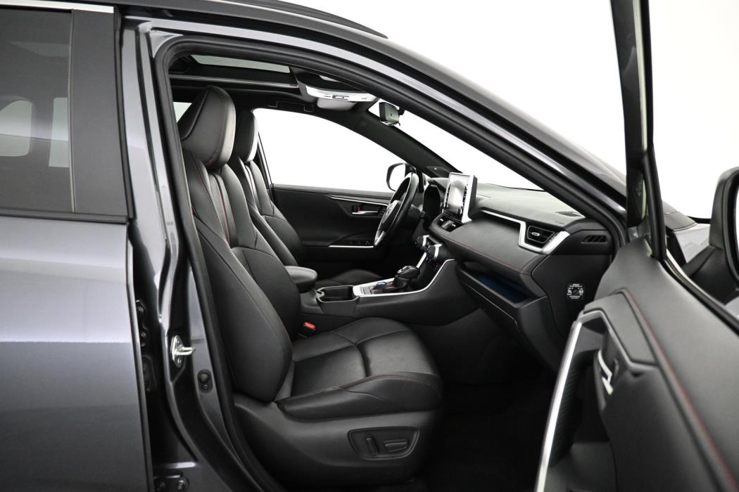 TOYOTA RAV4 Plug-in 2021