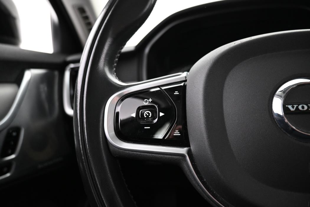 VOLVO V90 Cross Country 2017