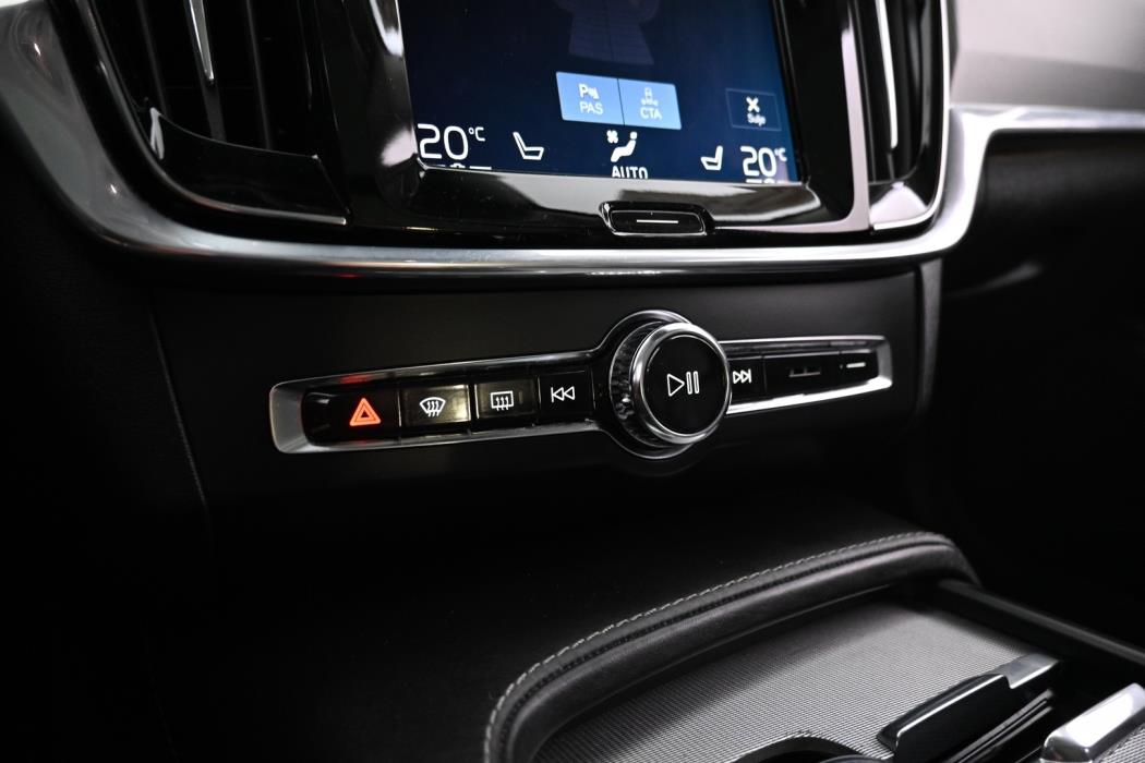 VOLVO V90 Cross Country 2017