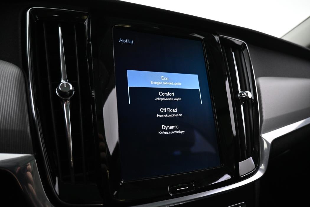 VOLVO V90 Cross Country 2017