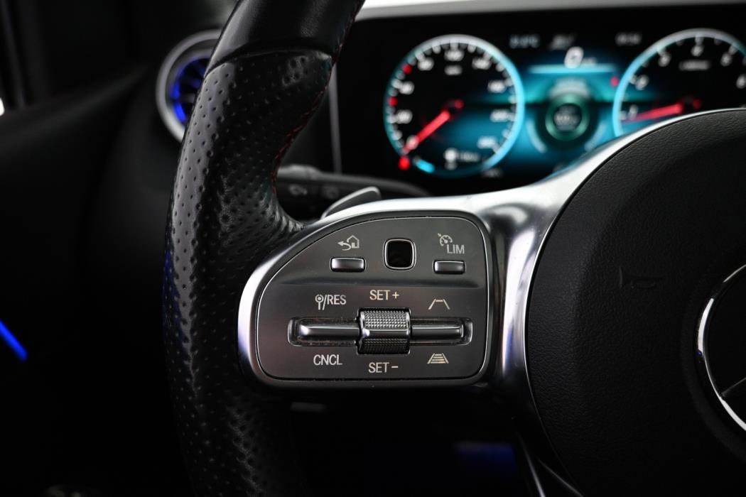 MERCEDES-BENZ B 2019