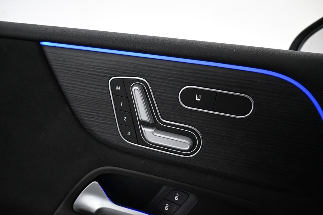 MERCEDES-BENZ B 2019