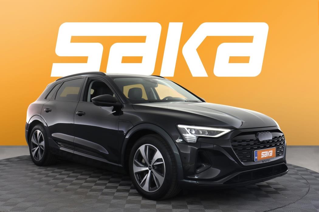 AUDI Q8 e-tron 2024