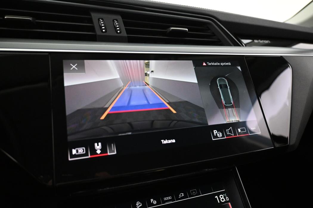 AUDI Q8 e-tron 2024