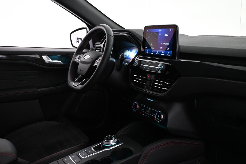 FORD Kuga 2023