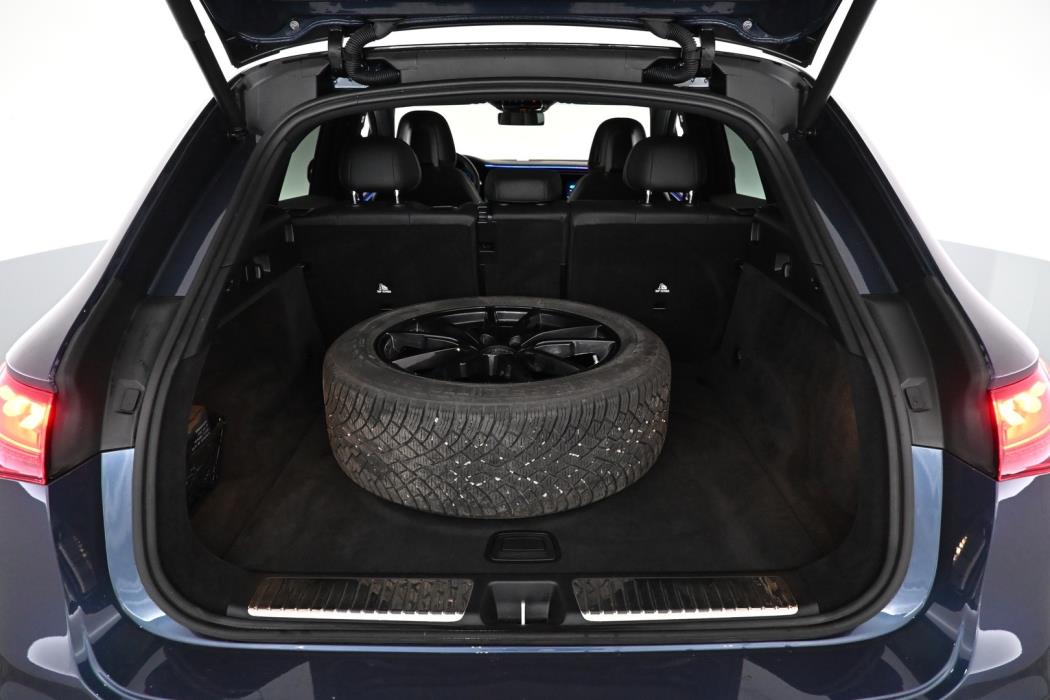 MERCEDES-BENZ EQE SUV 2023
