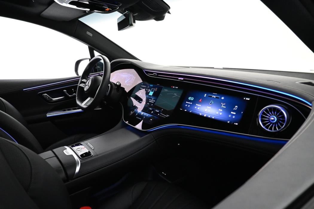MERCEDES-BENZ EQE SUV 2023