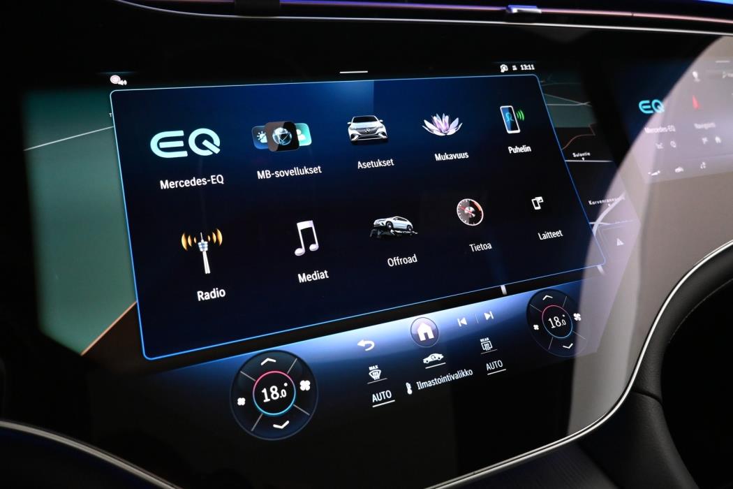 MERCEDES-BENZ EQE SUV 2023