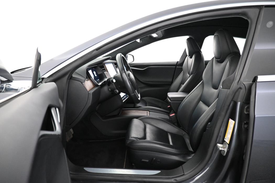 TESLA Model S 2020