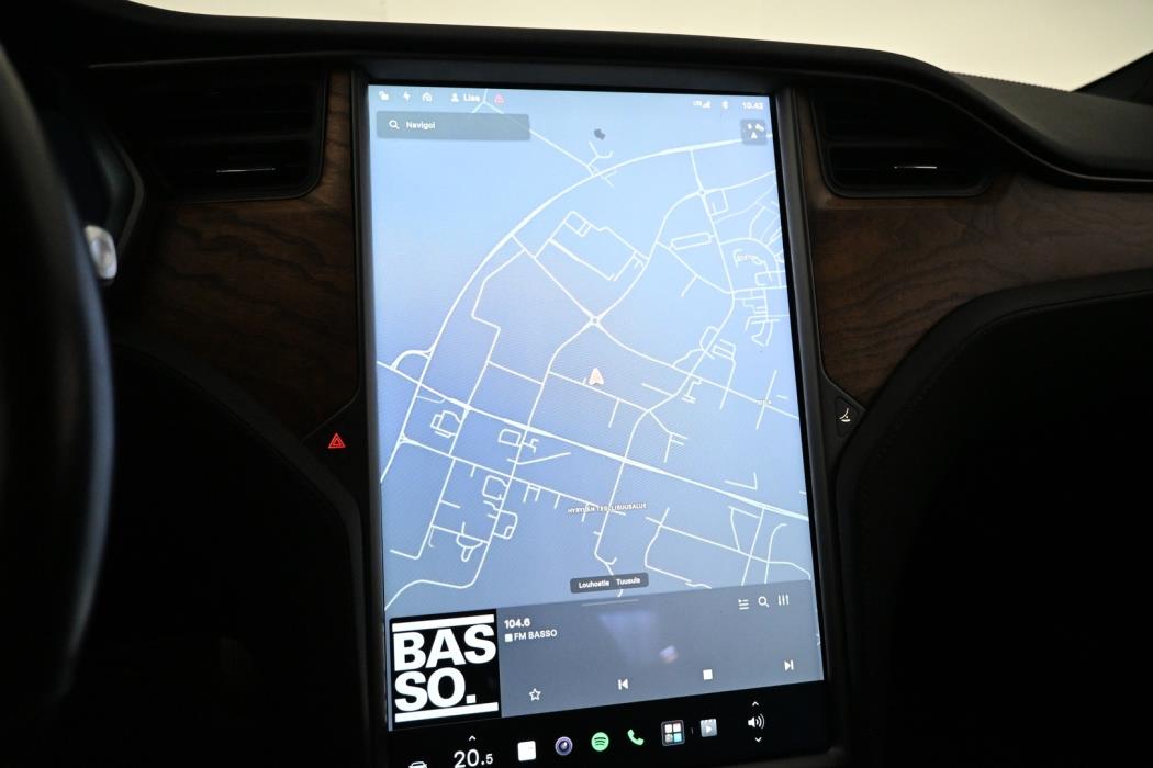 TESLA Model S 2020