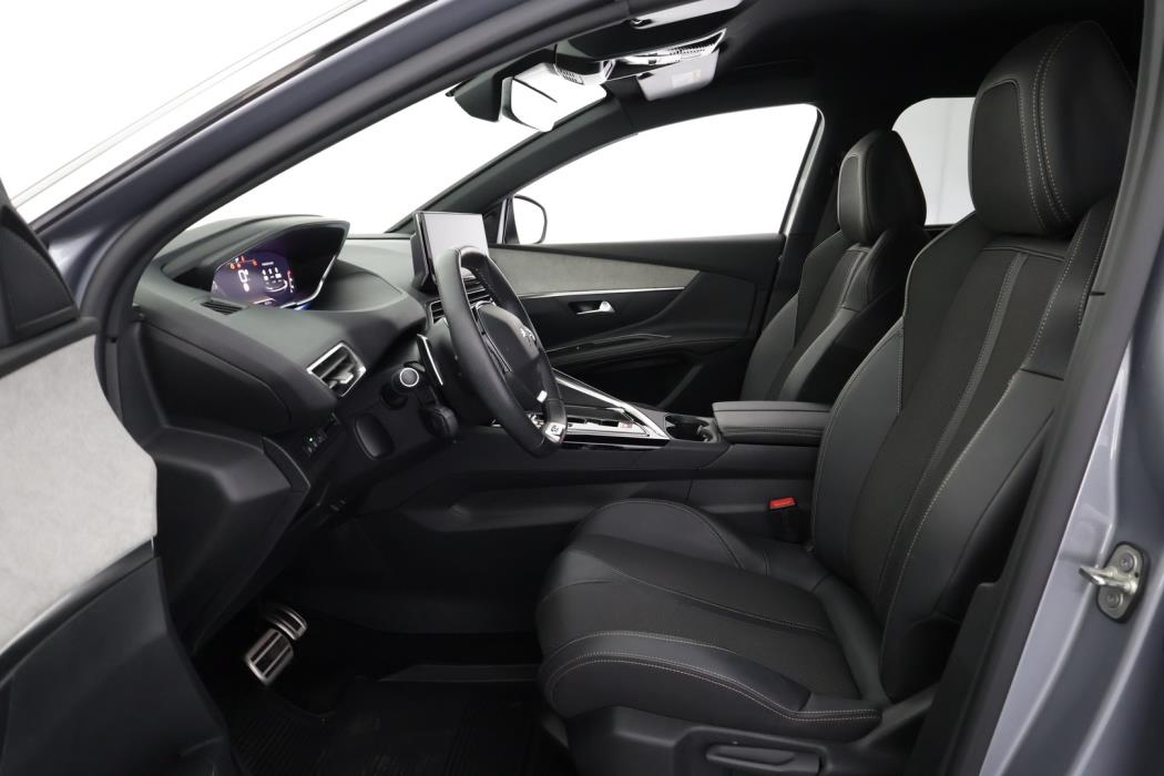 PEUGEOT 5008 2024