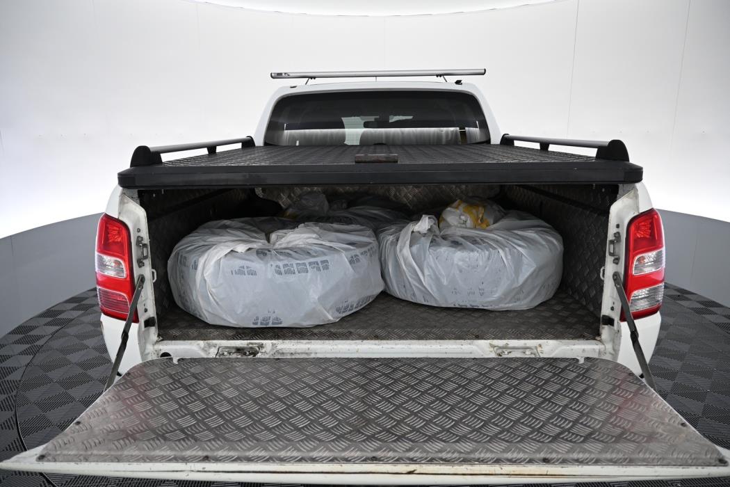 MITSUBISHI L200 2016