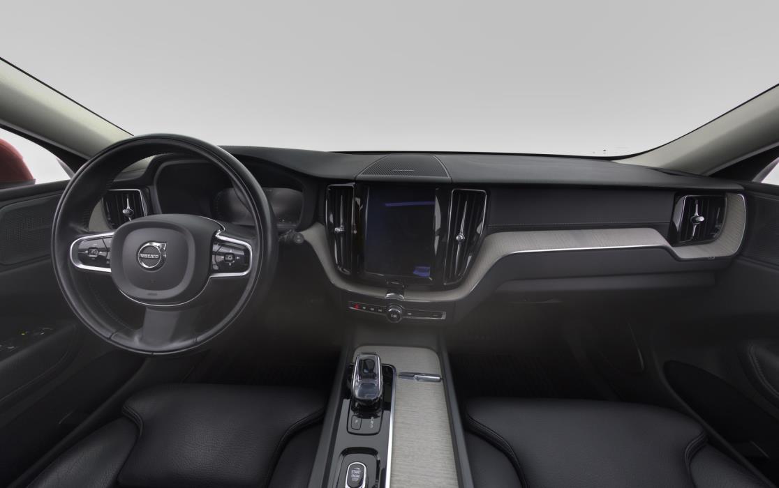 VOLVO XC60 2021