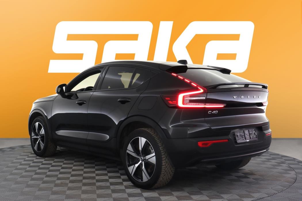 VOLVO C40 2024