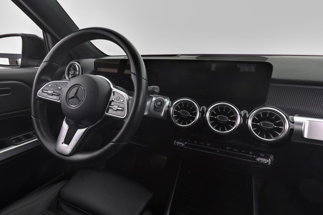 MERCEDES-BENZ EQB 2023