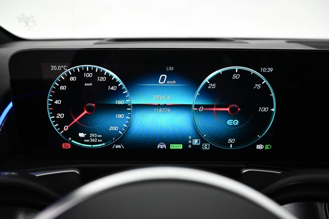 MERCEDES-BENZ EQB 2023