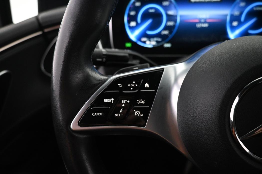 MERCEDES-BENZ EQE 2023