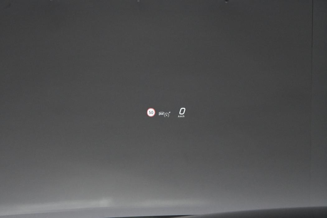 MERCEDES-BENZ EQE 2023