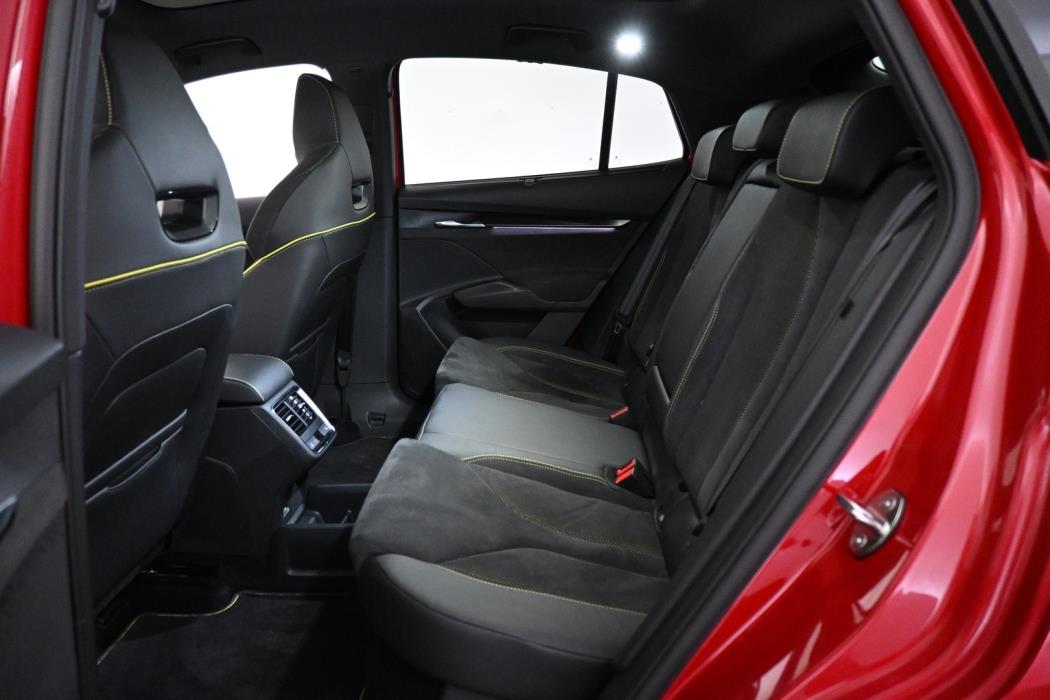 SKODA Enyaq 2024