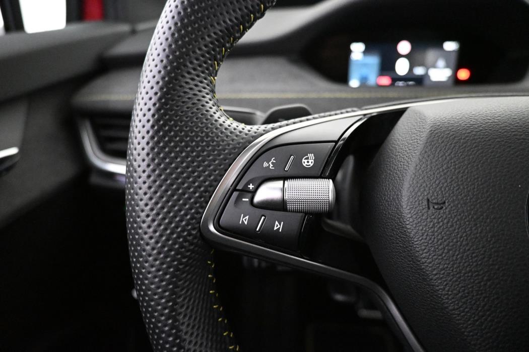SKODA Enyaq 2024