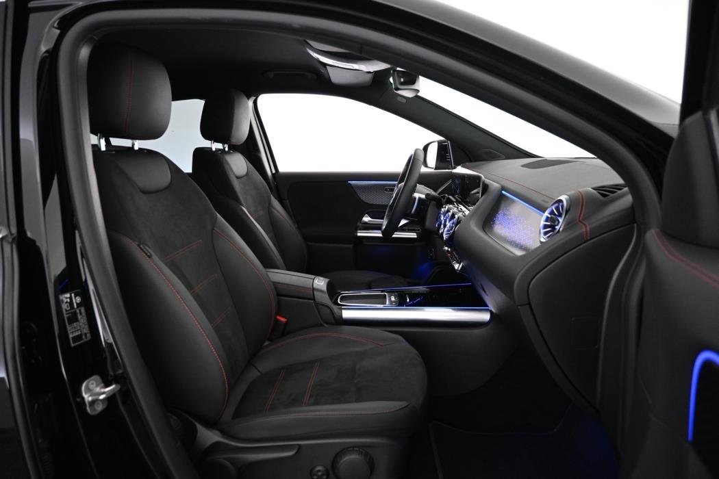 MERCEDES-BENZ EQA 2025