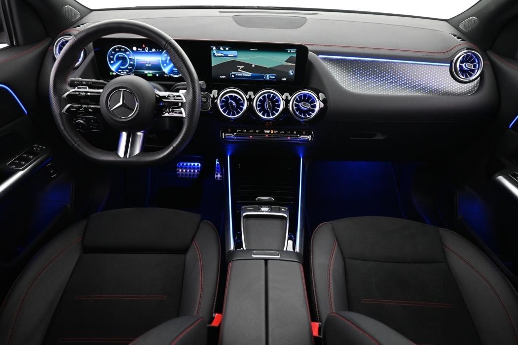 MERCEDES-BENZ EQA 2025