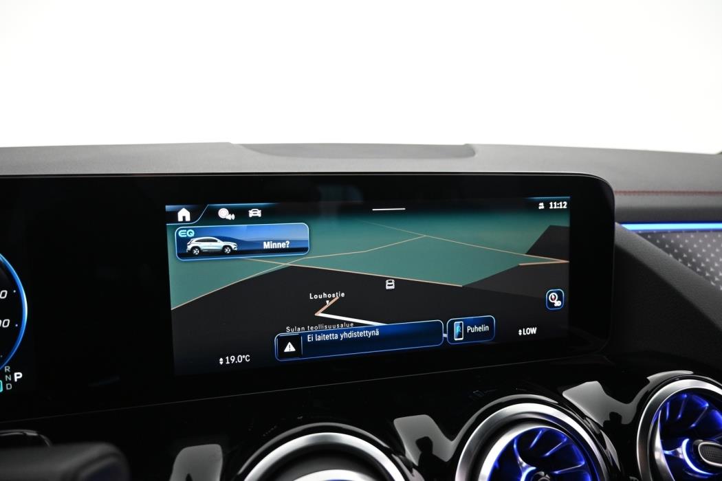 MERCEDES-BENZ EQA 2025