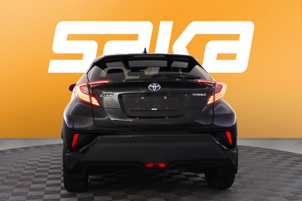 TOYOTA C-HR 2018