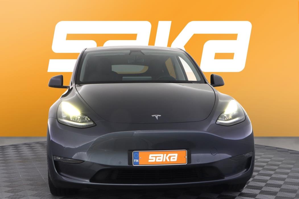 TESLA Model Y 2021