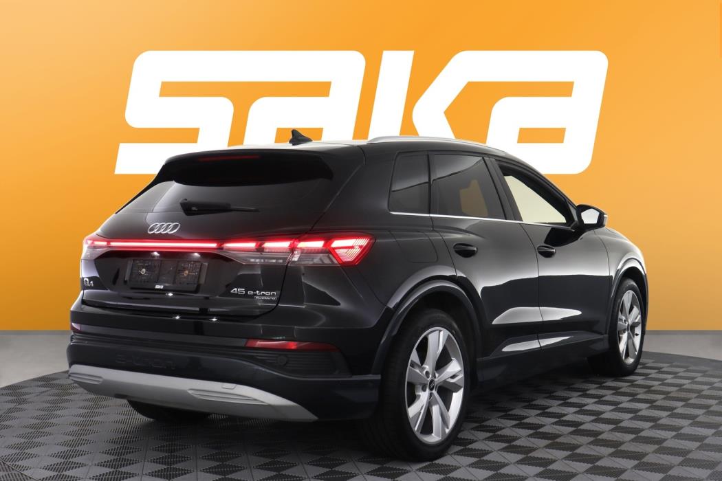 AUDI Q4 e-tron 2023