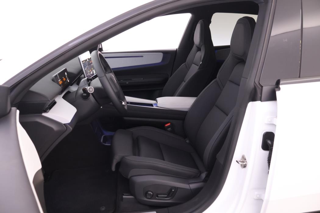 POLESTAR 4 2026