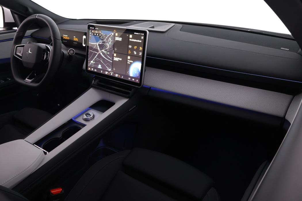 POLESTAR 4 2026