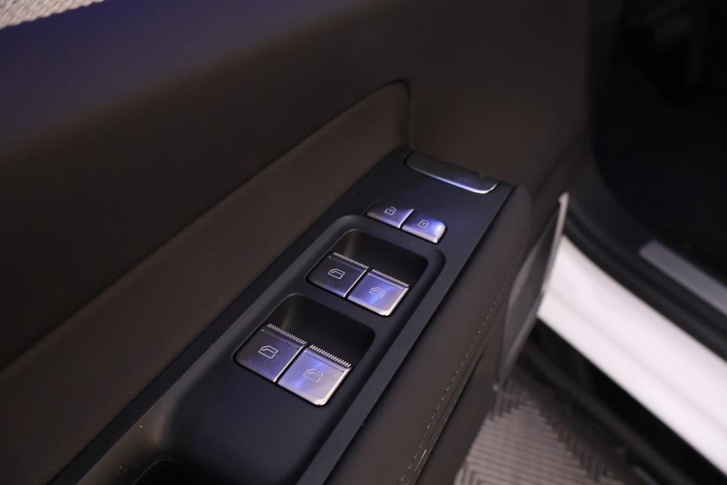 POLESTAR 4 2026