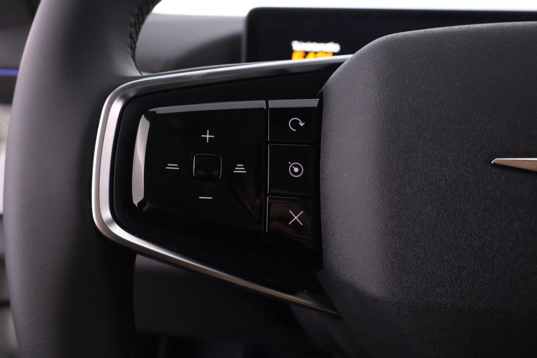 POLESTAR 4 2026