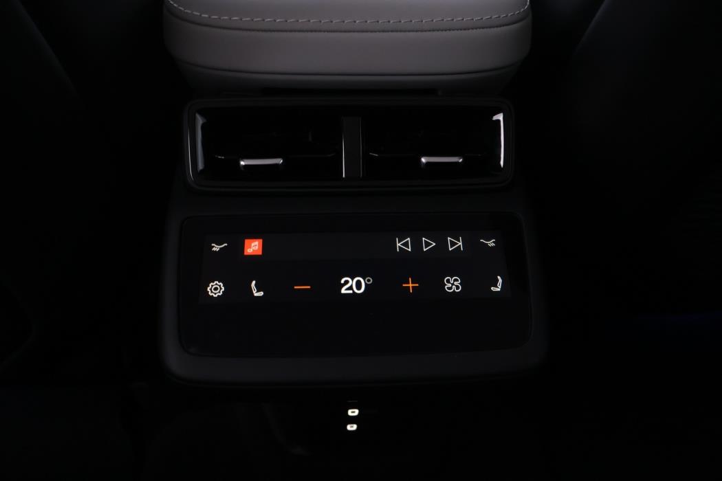 POLESTAR 4 2026