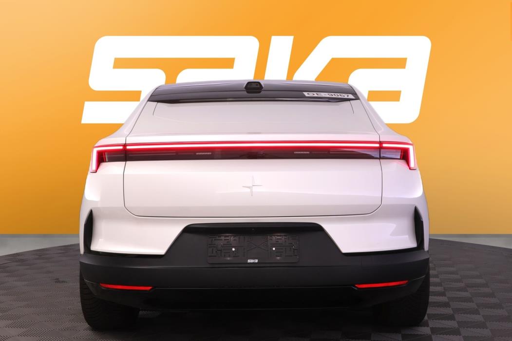 POLESTAR 4 2026
